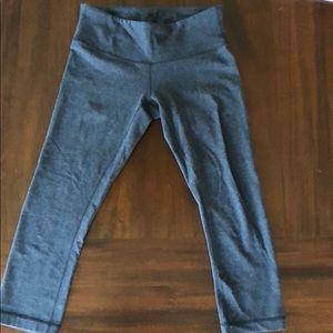 LuluLemon cropped leggings